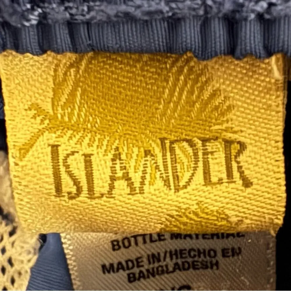 Islander blue beach board shorts size small S  b46